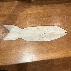 White wash wood carved fish 9x30